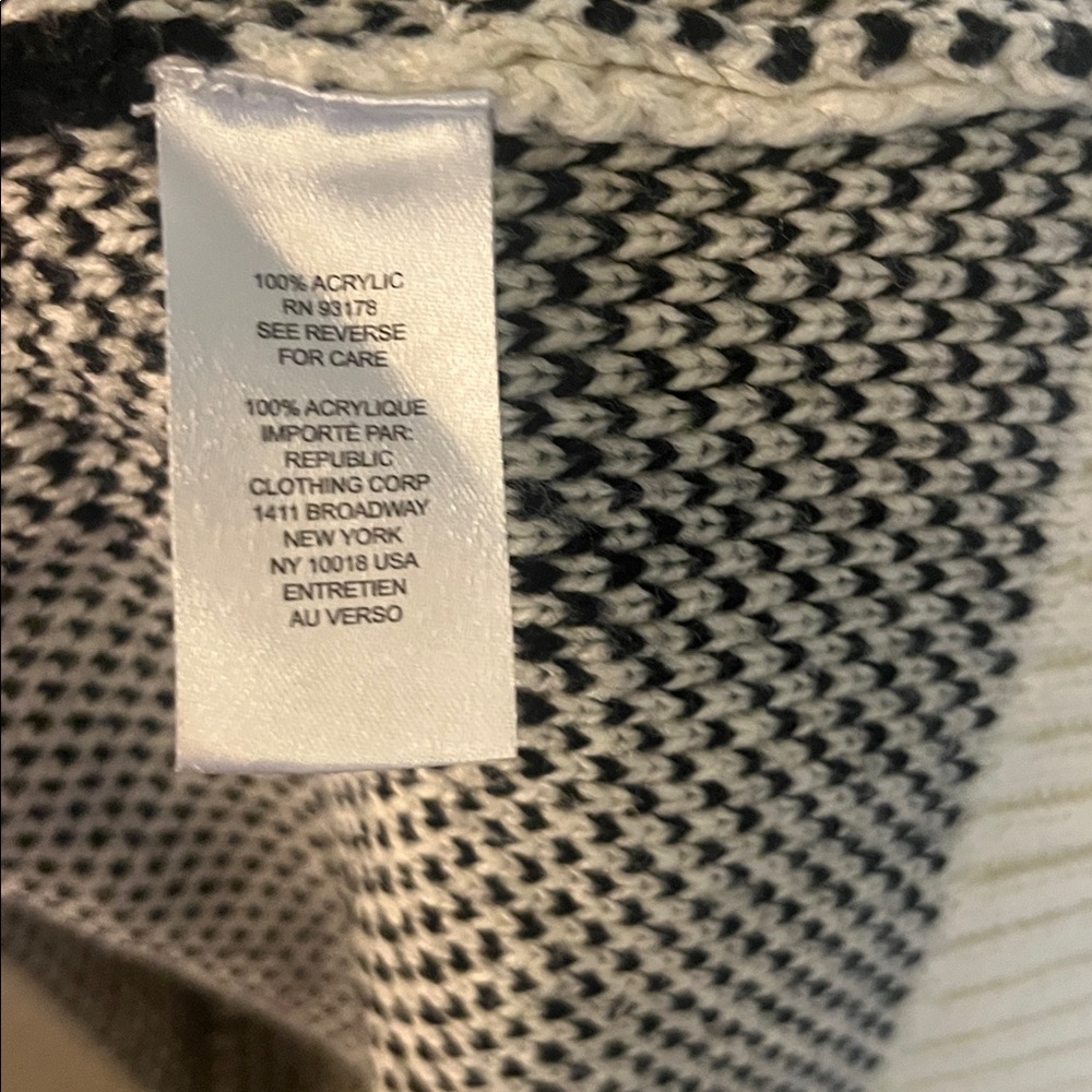 Workshop White/Black Patterned Turtleneck S - image 8